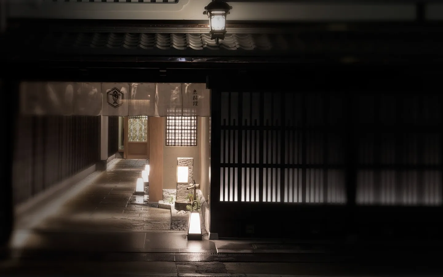 ㈱萬重 様